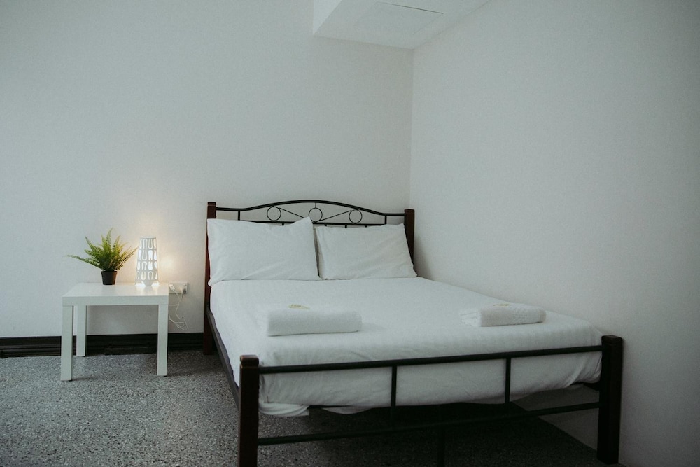 the village glebe hostel