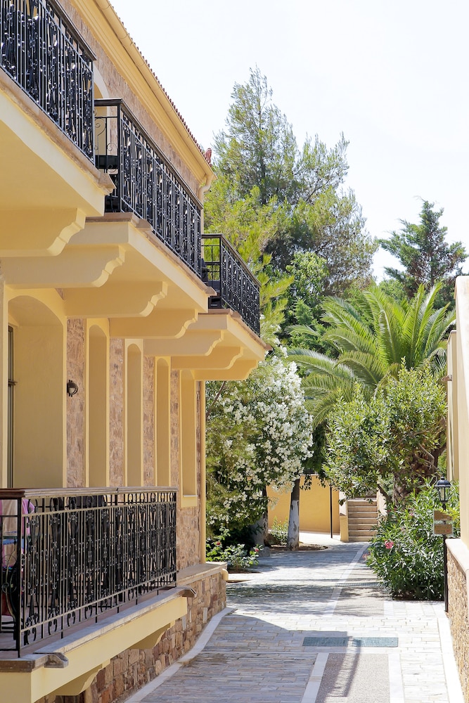 grecian castle hotel