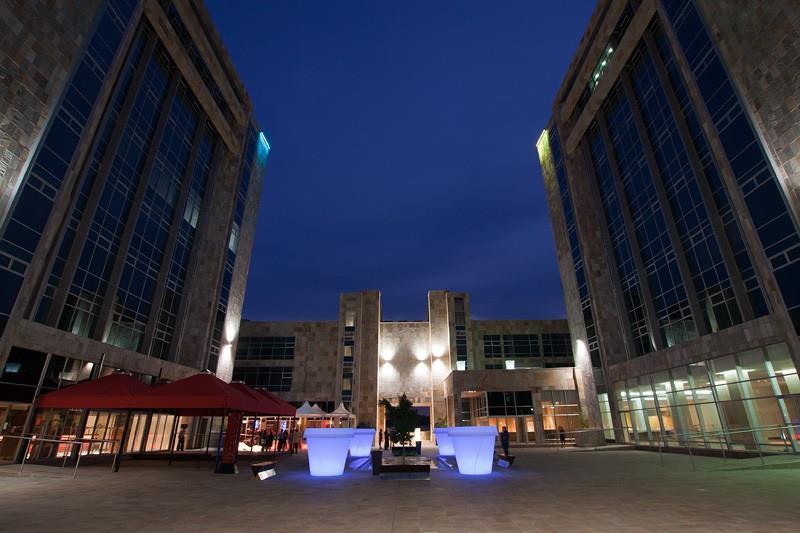 Protea Hotel By Marriott Gaborone Masa Square,Three Dikgosi Monument>>Gaborone,4 star