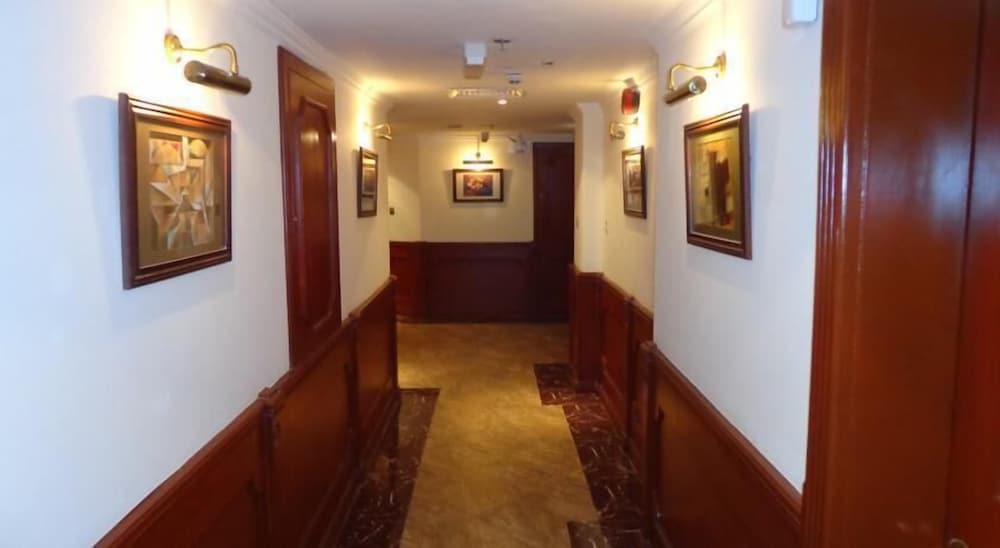 bahrain carlton hotel