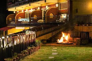 nirvana lodge and lounge
