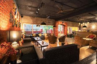nirvana lodge and lounge