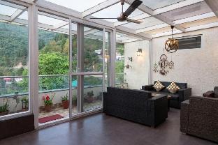 nirvana lodge and lounge