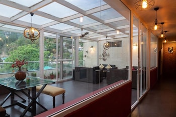 Nirvana Lodge & Lounge,Mohan Chatti>>Dehradun,3 star