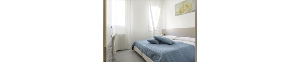 easy venice room