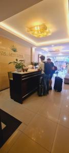 rising dragon estate hotel