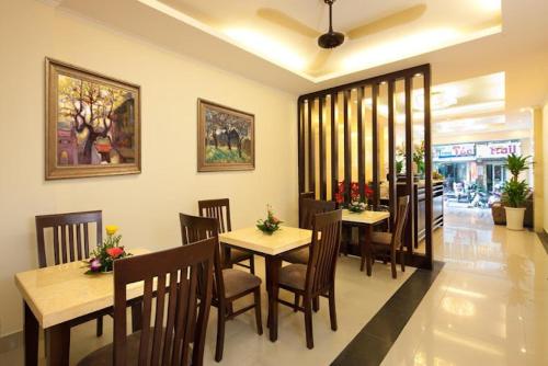 rising dragon estate hotel