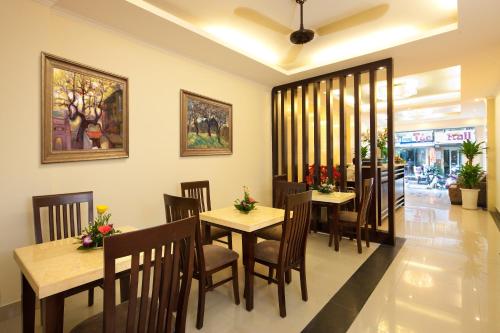 rising dragon estate hotel