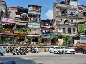 rising dragon estate hotel