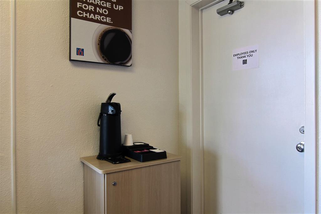 motel 6 bismarck nd