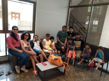 Hotel Nirvana,,3 star