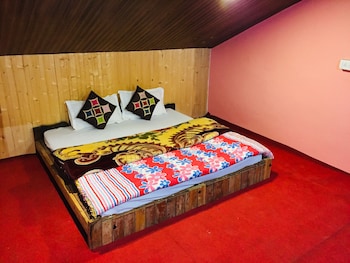 Devdhar Hilltop Cottages,Kullu>>Kasol,2.5 star