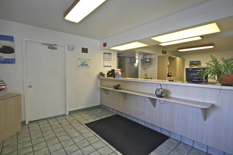 motel 6 turlock ca