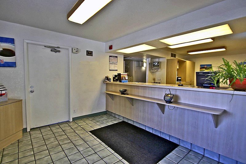 motel 6 turlock ca