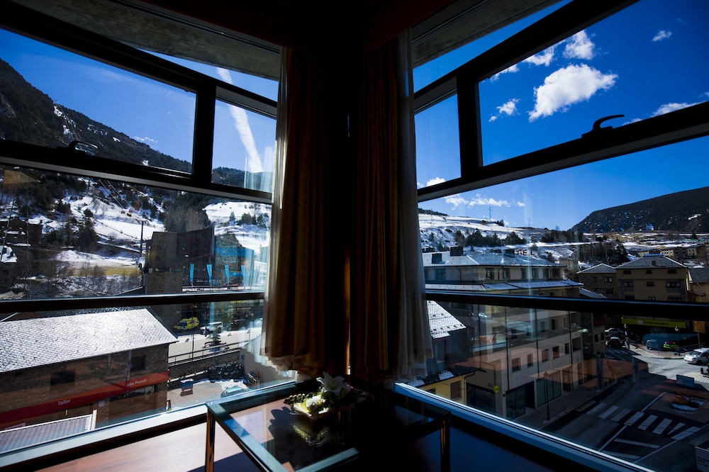 hotel font dargent canillo
