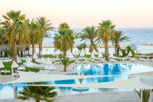 Venus Beach Hotel,Tombs Of The Kings>>Paphos,5 star