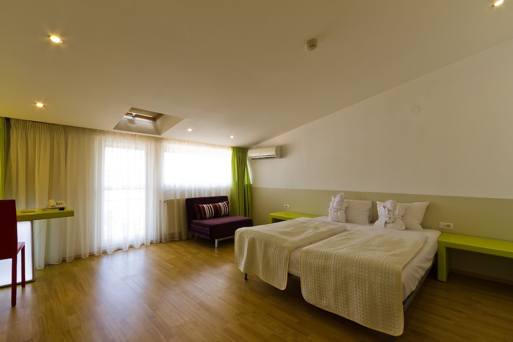 hotel christina