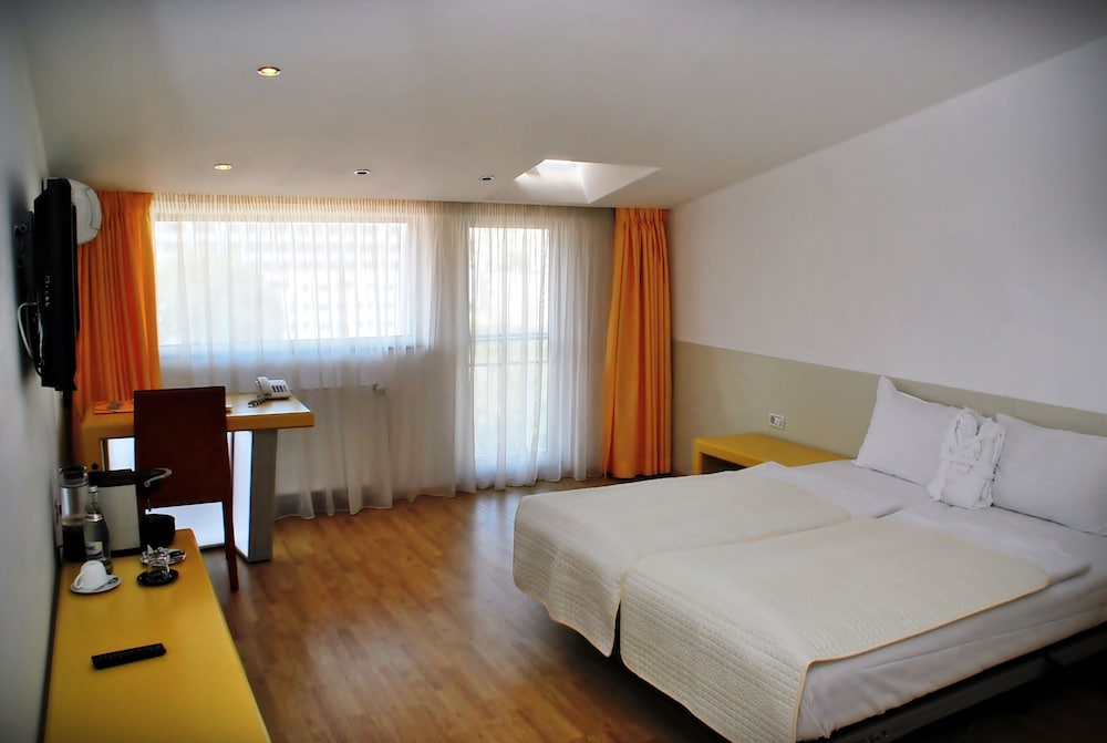 hotel christina