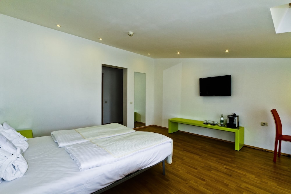 hotel christina