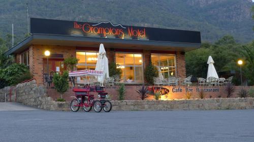 the grampians motel and the views restaurant