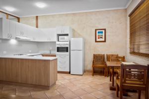 Blue Seas Resort,Cable Beach>>Broome,4.5 star