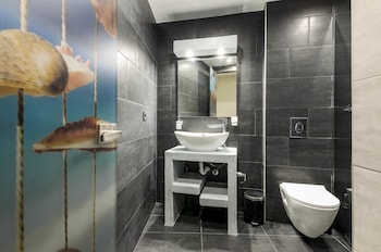 artemis room