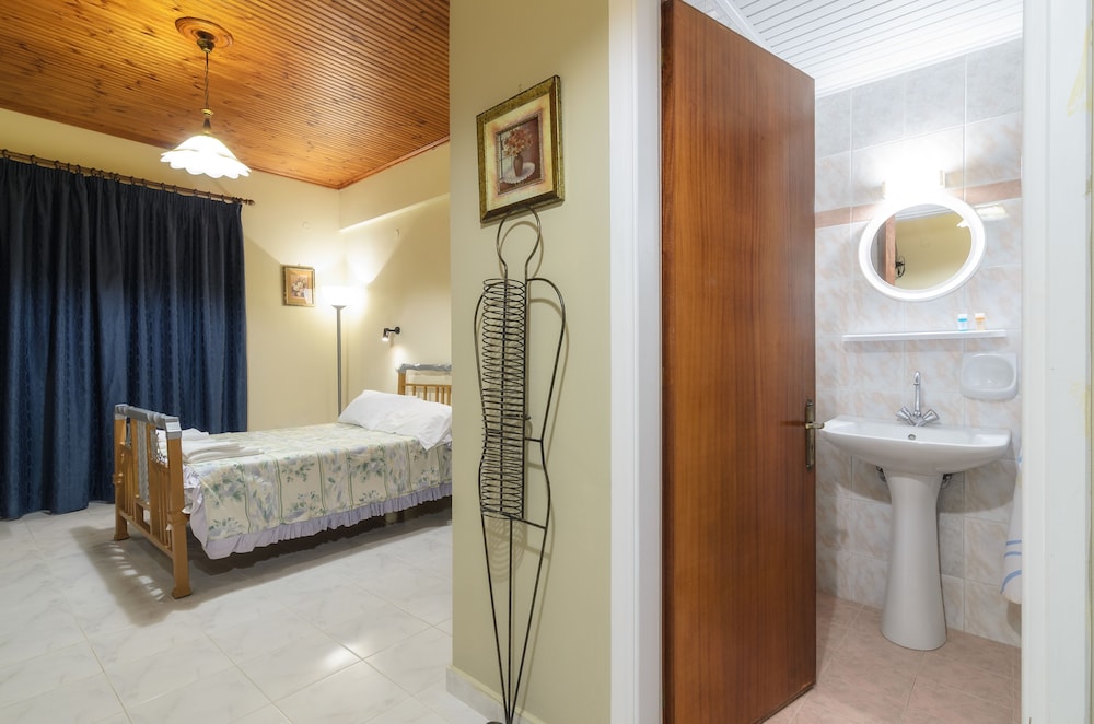 artemis room