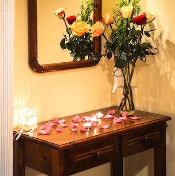 artemis room