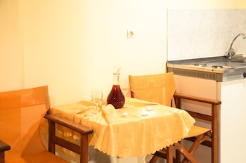 artemis room