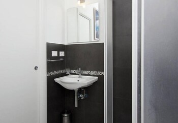 cozy flat near colosseum