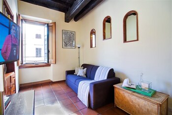 cozy flat near colosseum