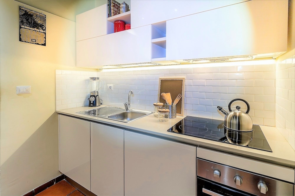 cozy flat near colosseum