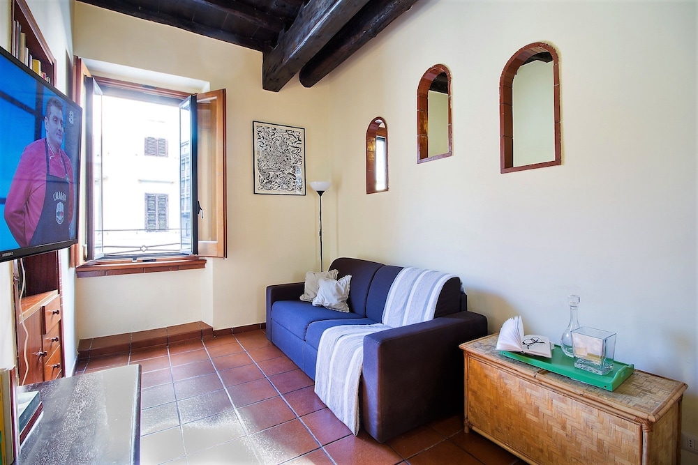 cozy flat near colosseum