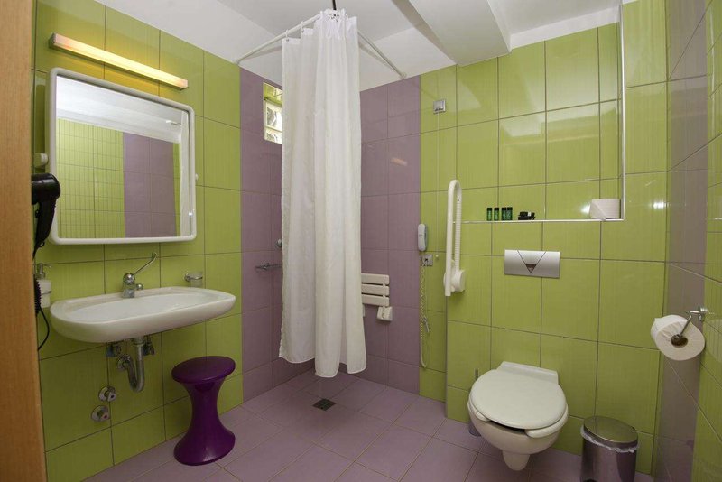 4 epoches hotel