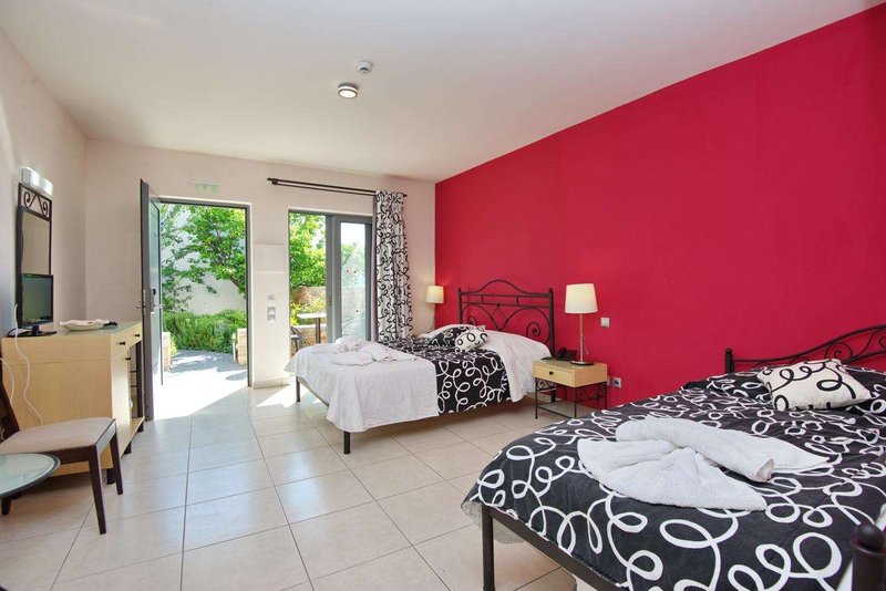 4 epoches hotel
