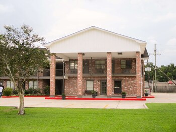 studio 6 luling la