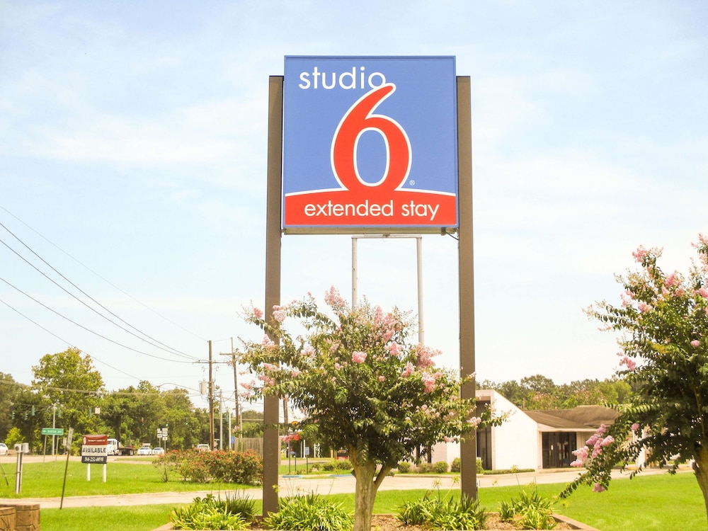 studio 6 luling la