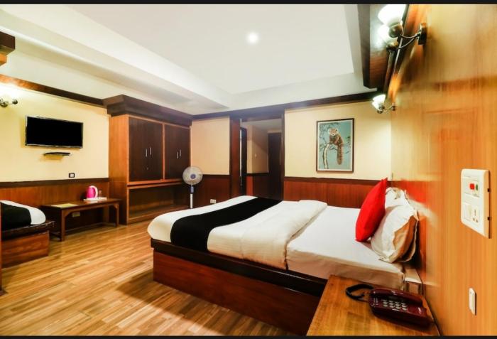 hotel gajraj