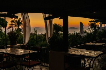 Hotel Signum,Near Scario Beach,4 star