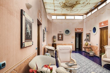 hotel eros