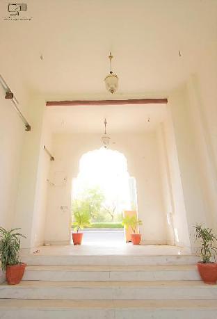 Hotel Dev Villas,Hawa Sadak,3 star