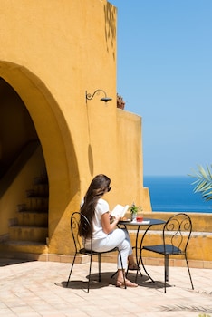 hotel ravesi
