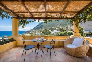 hotel ravesi