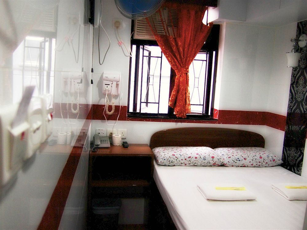 singapore hostel