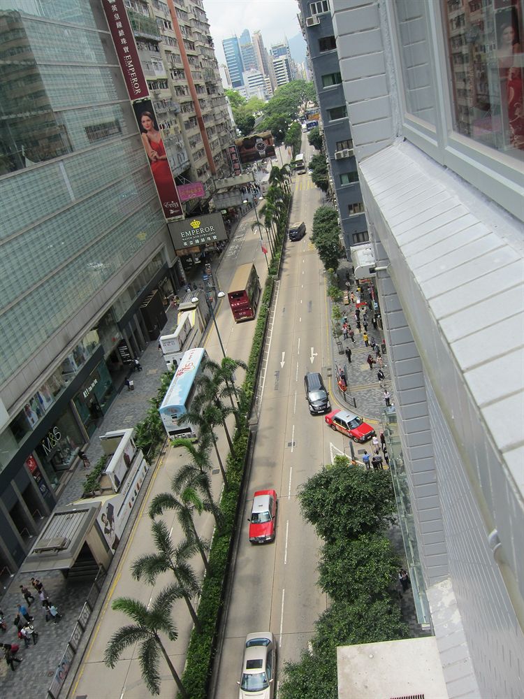singapore hostel