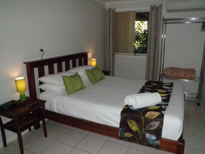 airlie apartments