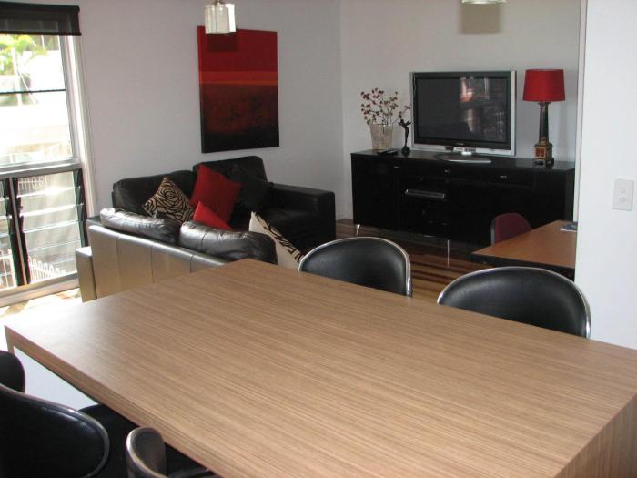 airlie apartments