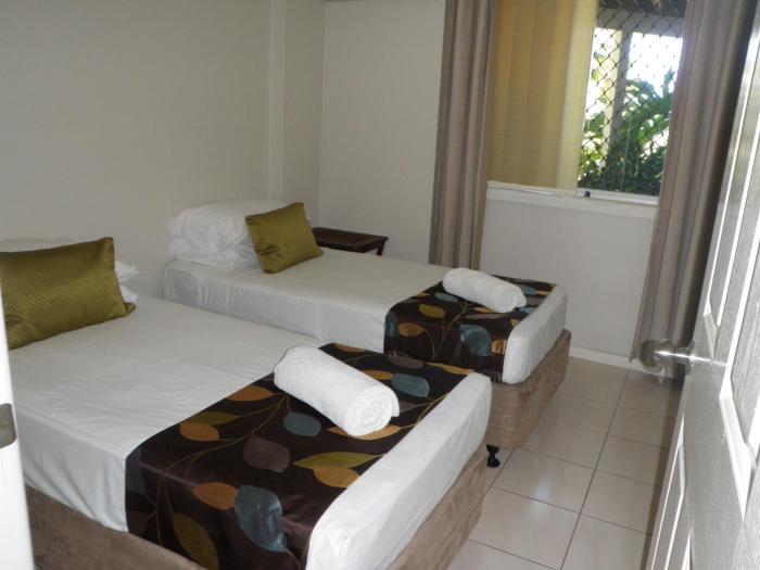 airlie apartments