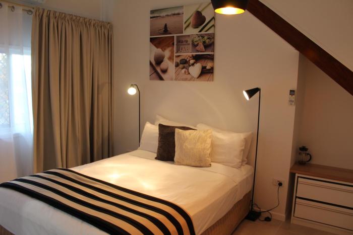 airlie apartments