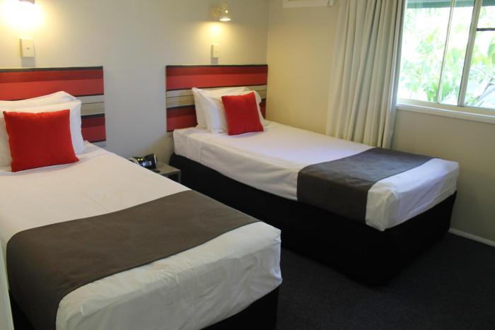 airlie apartments